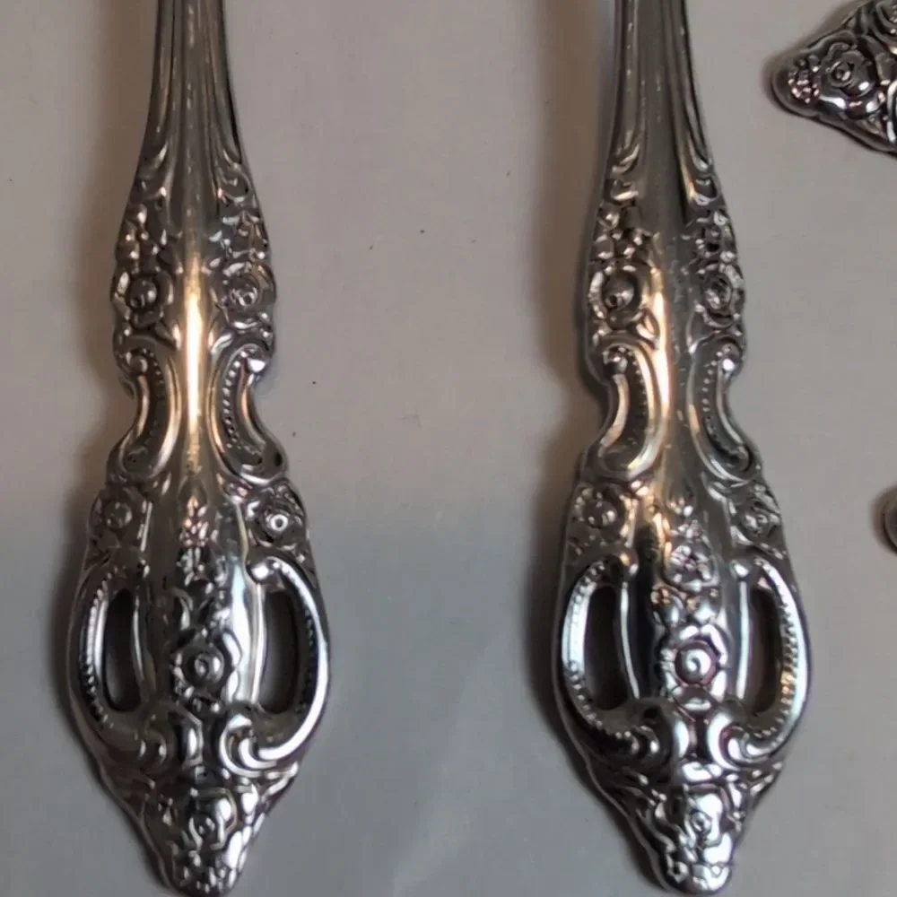 Elegant Oneida Silverplate Ornate Spoons - Set of 3 Soup Spoons & 3 Teaspoons